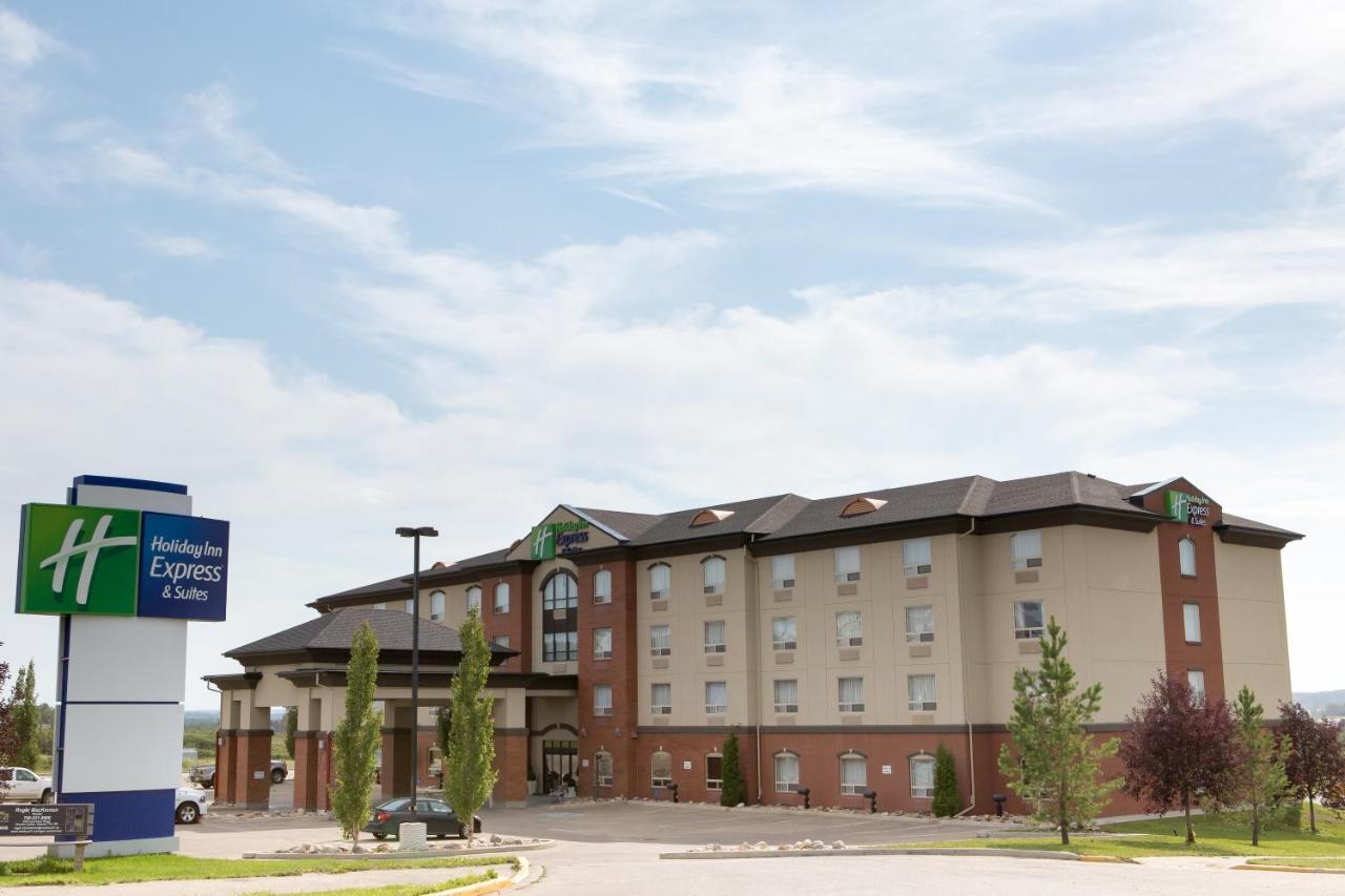 Holiday Inn Express & Suites Drayton Valley By Ihg Exteriér fotografie