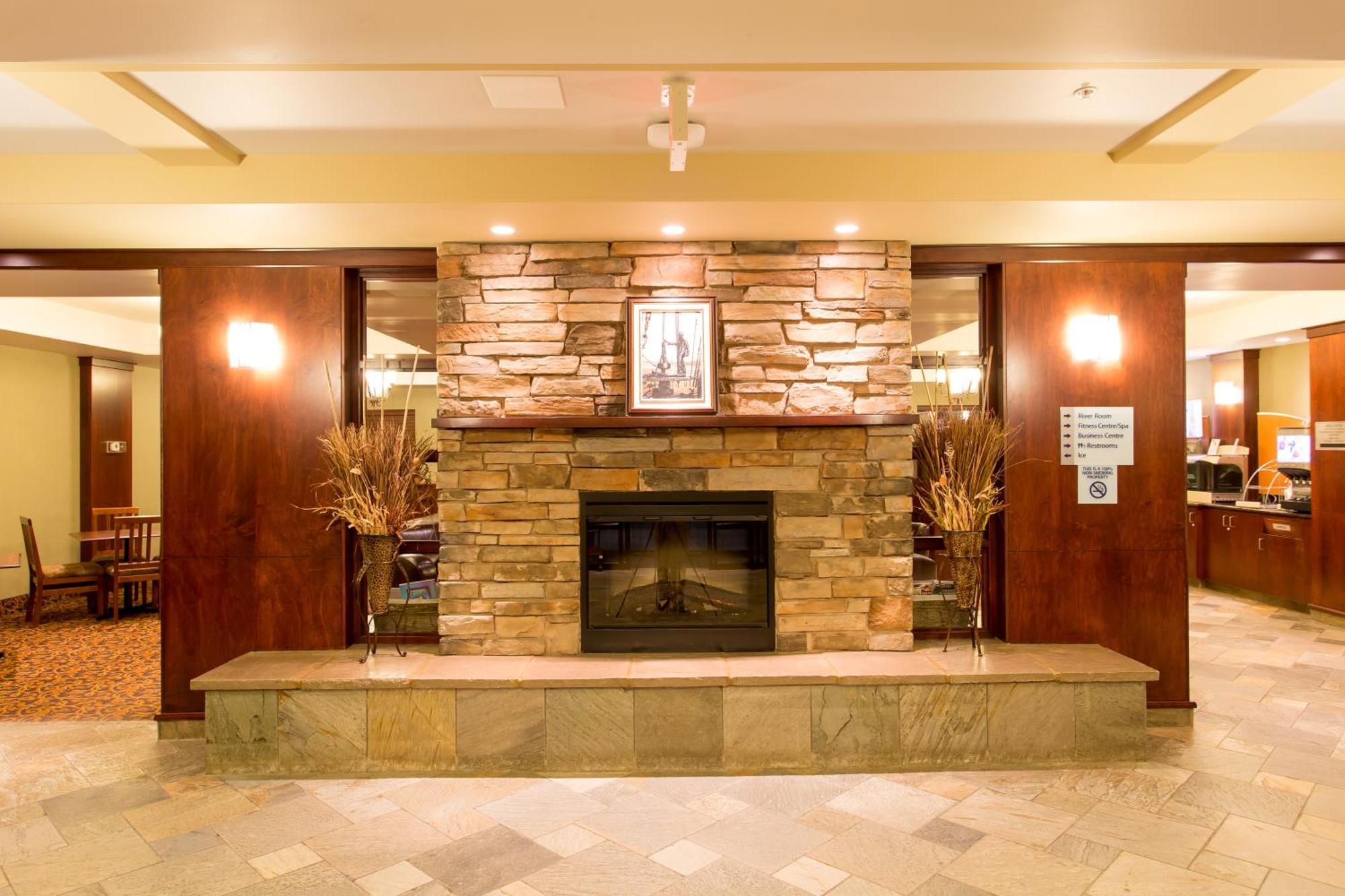 Holiday Inn Express & Suites Drayton Valley By Ihg Exteriér fotografie