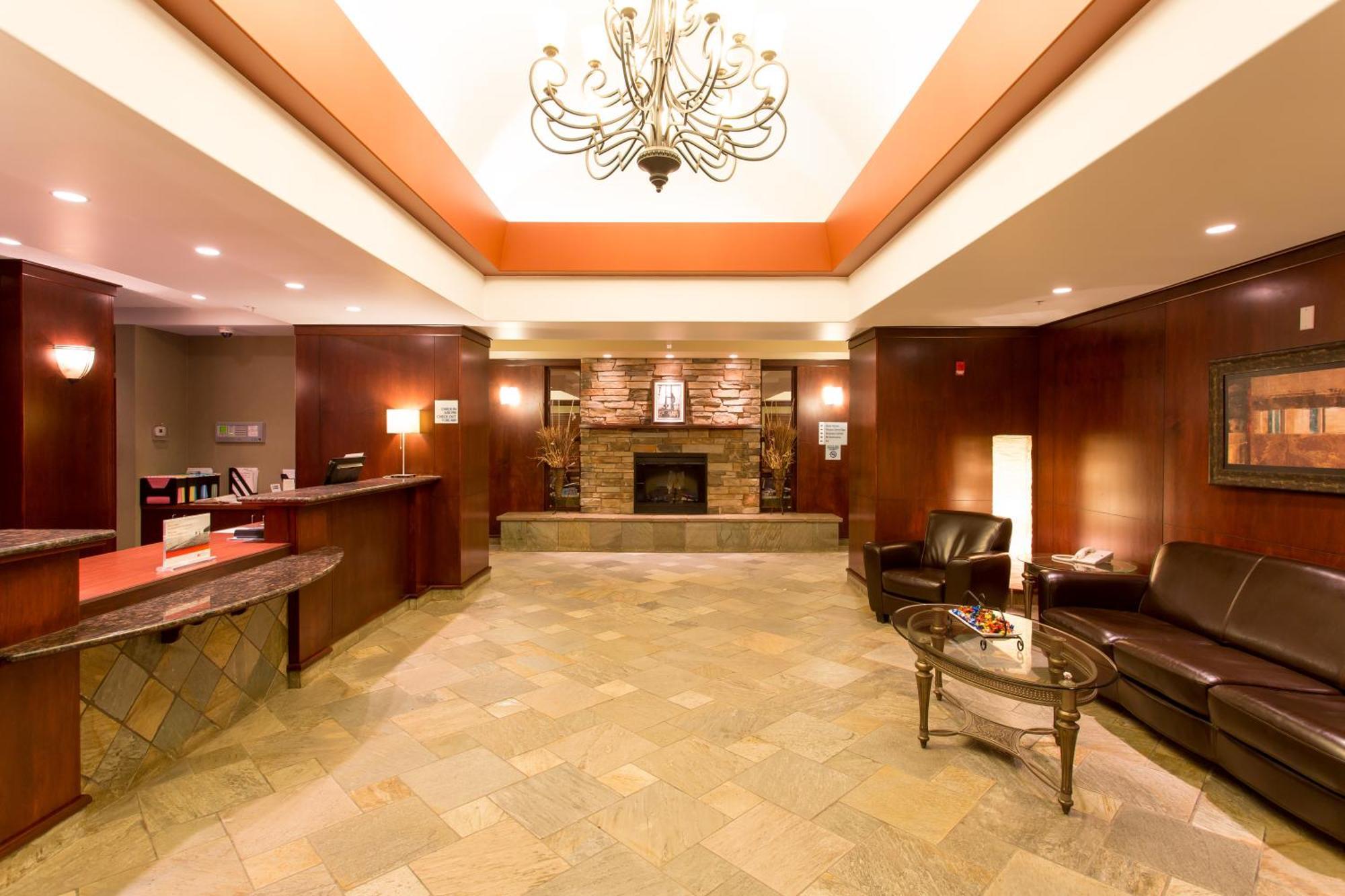 Holiday Inn Express & Suites Drayton Valley By Ihg Exteriér fotografie