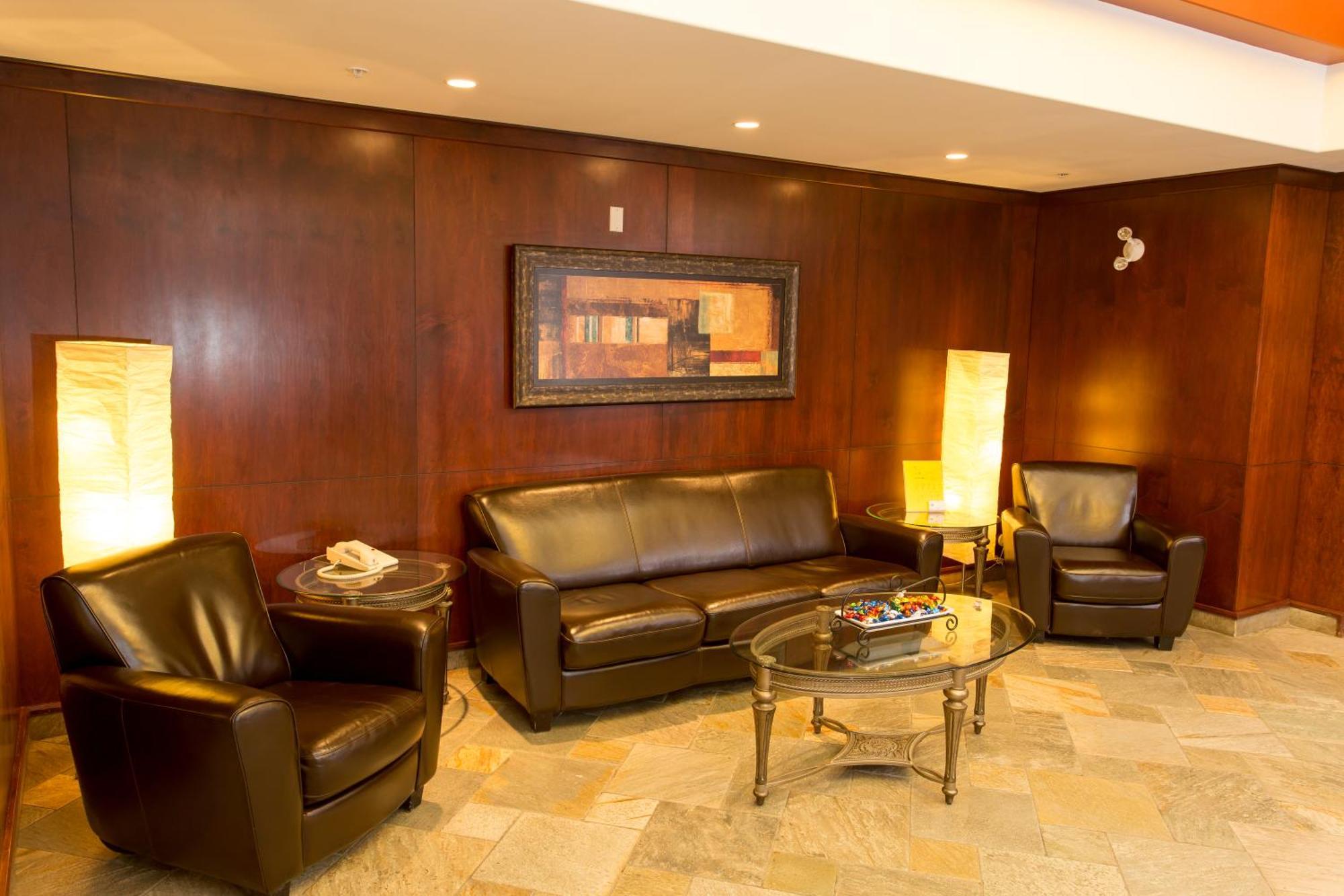 Holiday Inn Express & Suites Drayton Valley By Ihg Exteriér fotografie