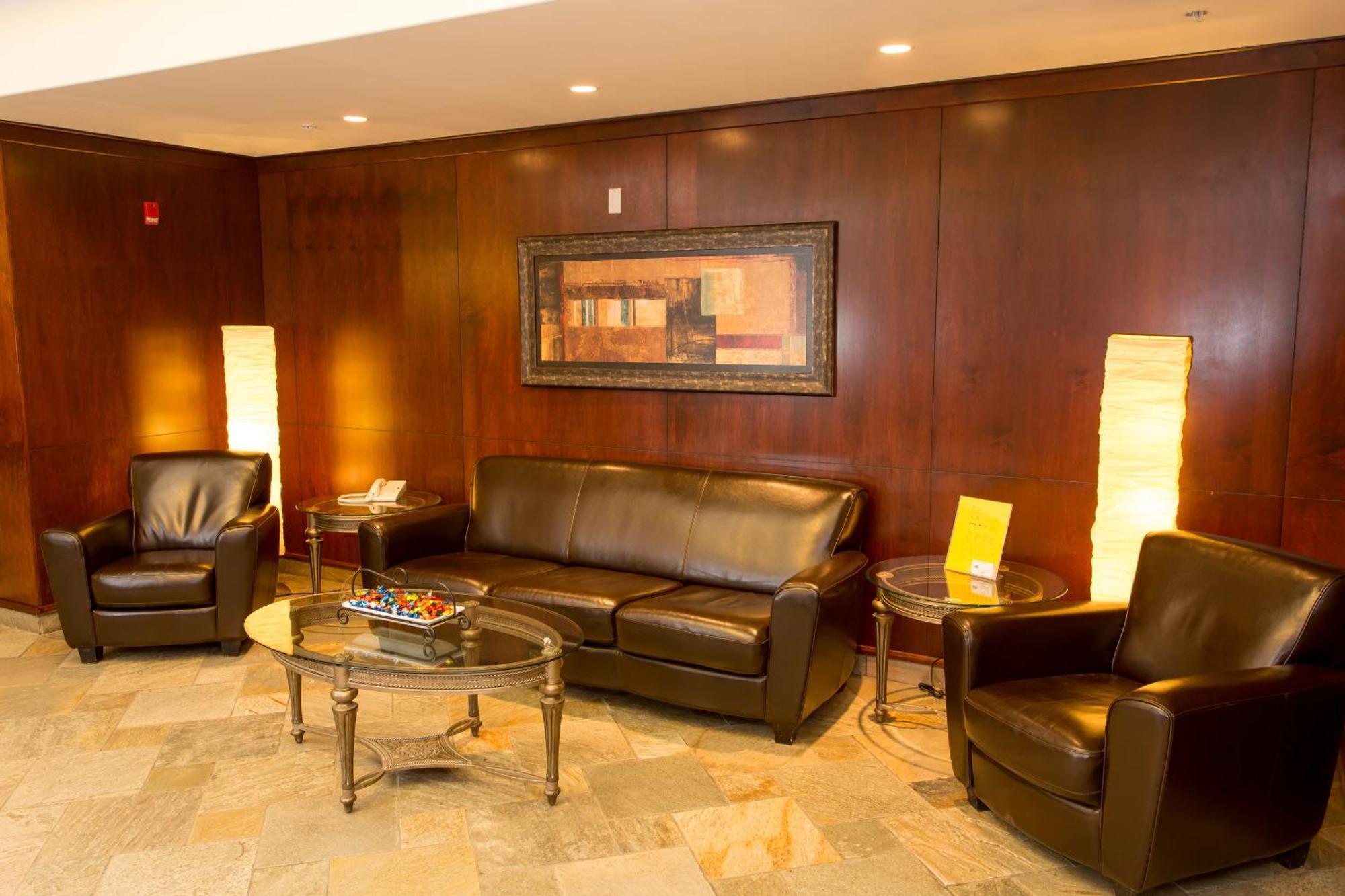 Holiday Inn Express & Suites Drayton Valley By Ihg Exteriér fotografie